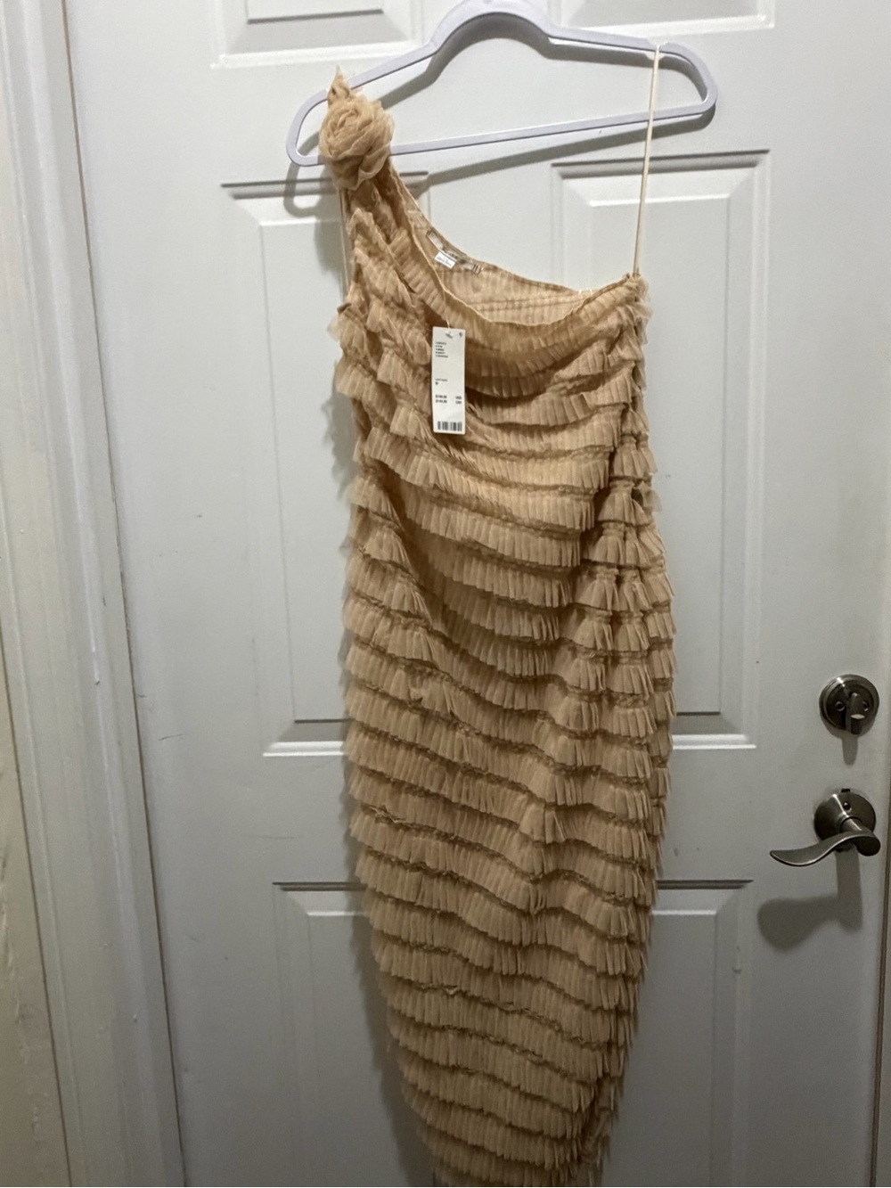 Kimchi Blue Tan Tiered Ruffle One-Shoulder Dress NWT Sz M